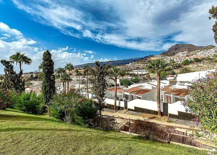 Island Pool Escape * Costa Adeje (Tenerife)