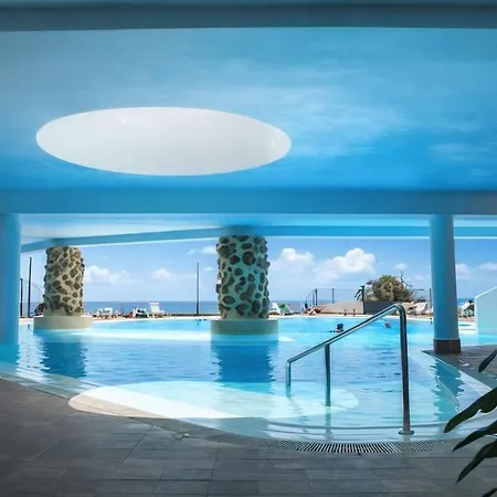 Апартаменты Island Pool Escape *