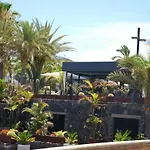 Island Pool Escape 公寓 阿德耶