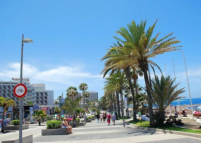 Island Pool Escape * Costa Adeje (Tenerife)