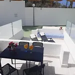 Island Pool Escape *